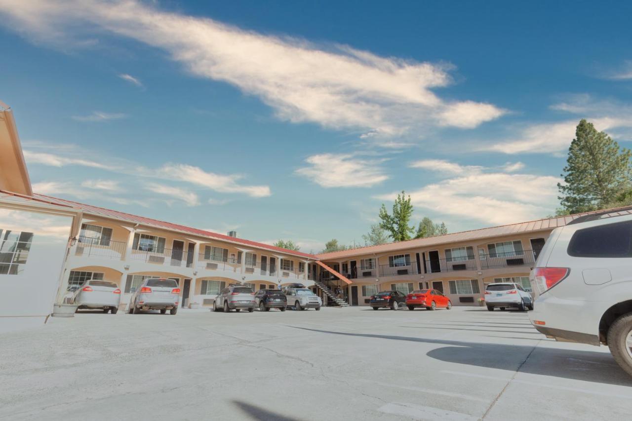 The Yosemite Inn Mariposa Exterior photo